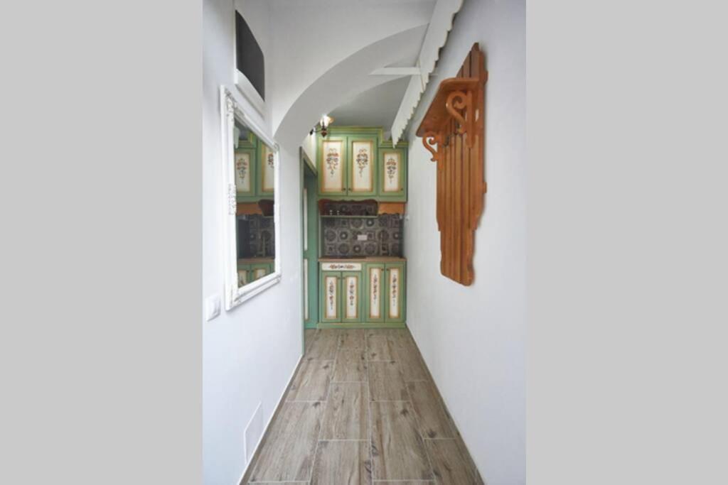 Vintage Apartament ,, Nicolux,, Centrul Vechi- Brasov Apartment ภายนอก รูปภาพ